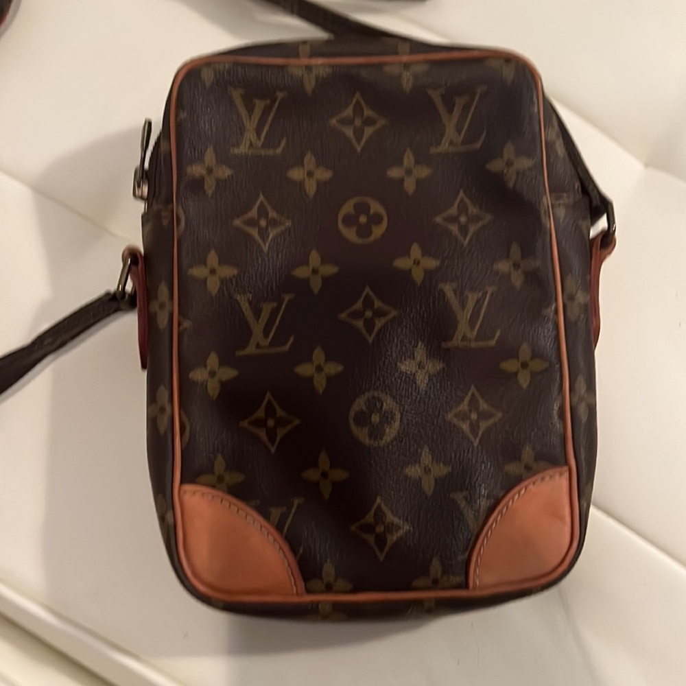 Authentic Louis Vuitton amazon - Picture 3 of 12